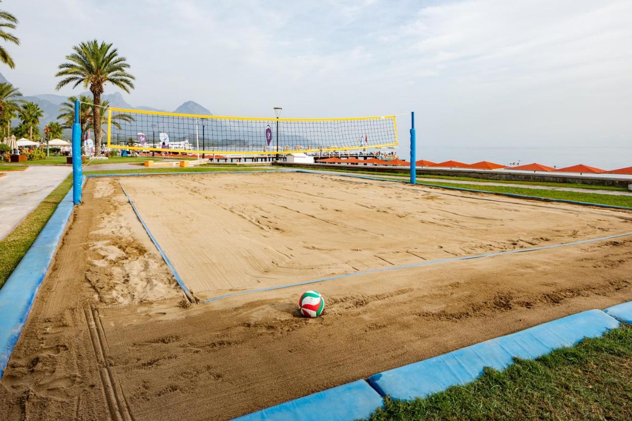 โรงแรมทีที ไฮดรอส คลับ เกเมร์ ภายนอก รูปภาพ A beach volleyball court