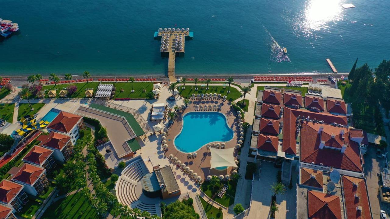 โรงแรมทีที ไฮดรอส คลับ เกเมร์ ภายนอก รูปภาพ Aerial view of the hotel